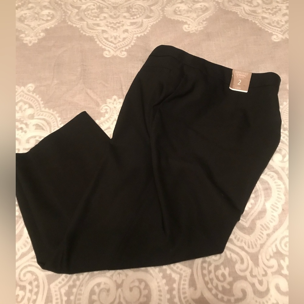 NWT Chico’s Fabulously Slimming Black Capri Pants size 2